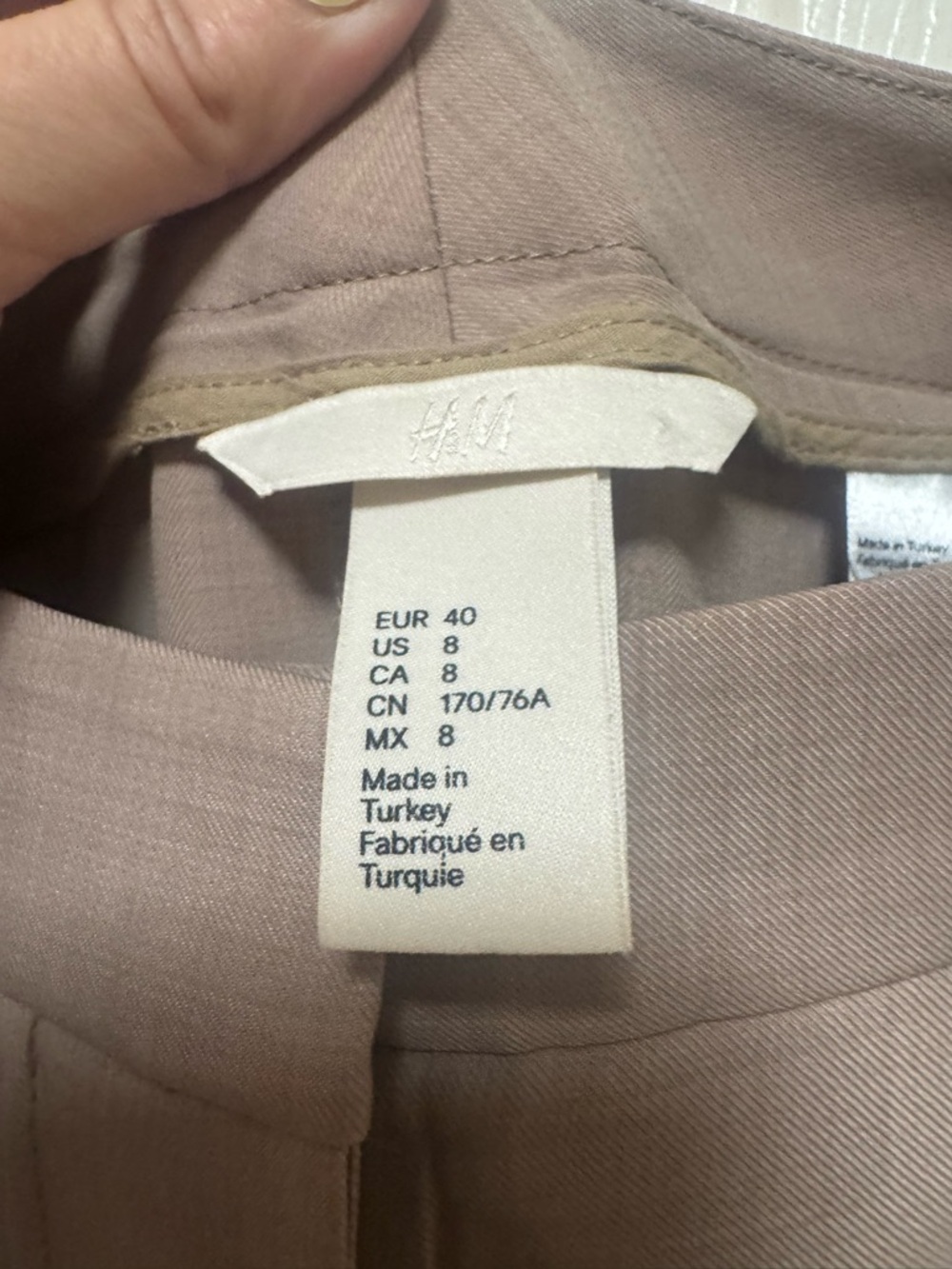 H&M Classic Wide-Leg Trousers in Light Taupe - Women - Picture 8 of 16